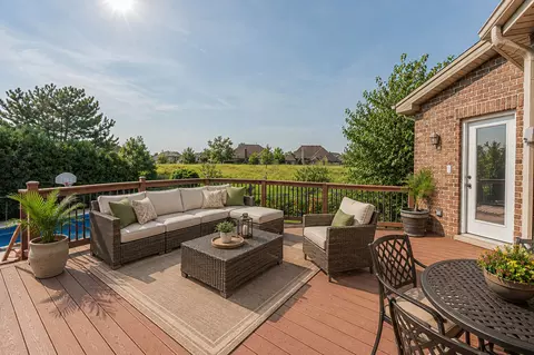 Exterior - 12408 Lajunta Ct, Mokena, IL 60448 photo 3 of 5