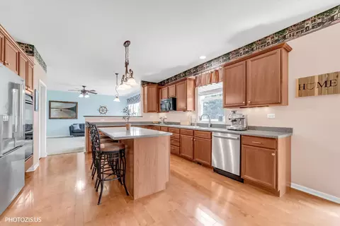 Kitchen - 157 Primrose Ln, Bartlett, IL 60103 photo 1 of 5