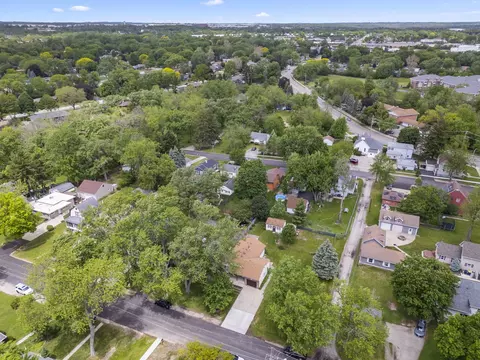 View/Area - 1406 Kaskaskia Ave, Elgin, IL 60123 photo 7 of 9