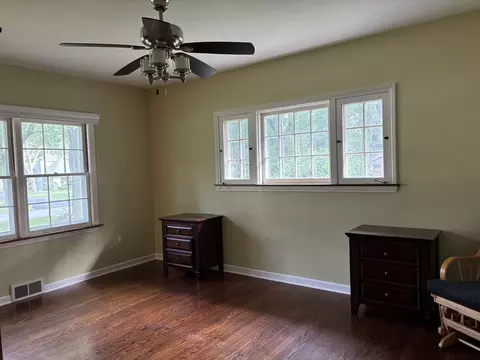 Bedroom - 1116 Woodview Rd, Burr Ridge, IL 60527 photo 1 of 5