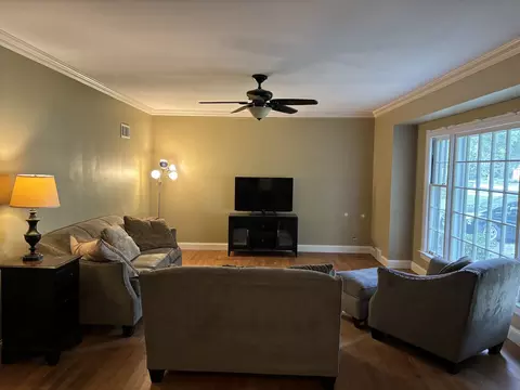 Living - 1116 Woodview Rd, Burr Ridge, IL 60527 photo 4 of 4