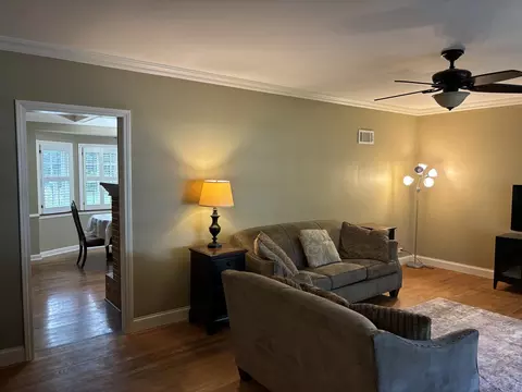 Living - 1116 Woodview Rd, Burr Ridge, IL 60527 photo 3 of 4