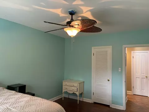 Bedroom - 1116 Woodview Rd, Burr Ridge, IL 60527 photo 4 of 5