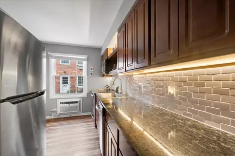 Kitchen - Undisclosed, Glenview, IL 60025 photo 1 of 3