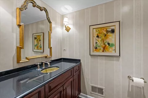 Bath - 1745 E Summit Ct, Deerfield, IL 60015 photo 1 of 3