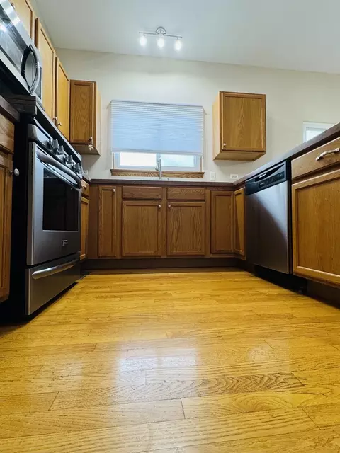 Kitchen - 5708 Brosam Dr, Plainfield, IL 60586 photo 2 of 2