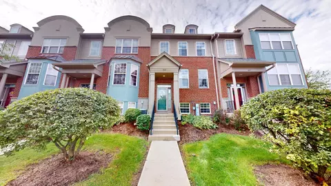 1667 Station Park Dr, Grayslake, IL 60030