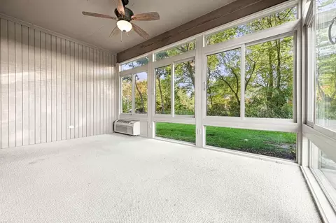 Exterior - 170 Salford Dr, Algonquin, IL 60102 photo 6 of 11