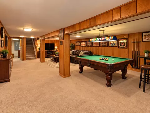 Other - 920 Parkview Ln, Des Plaines, IL 60016 photo 3 of 4