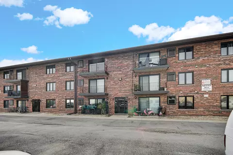 Exterior - 7347 W 79th Pl #3C, Bridgeview, IL 60455 photo 1 of 3