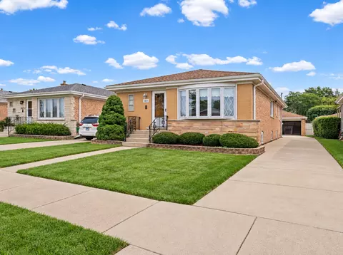 4815 N Knight Ave, Norridge, IL 60706