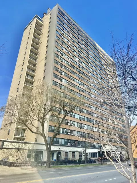6030 N Sheridan Rd #803, Chicago, IL 60660