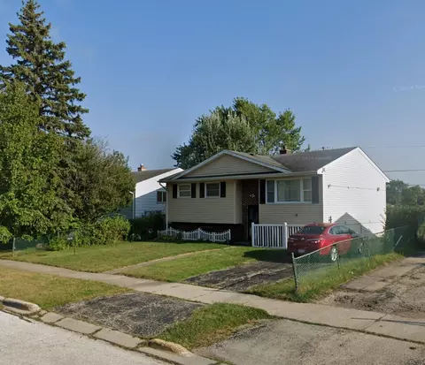2631 Kennedy Dr, North Chicago, IL 60064