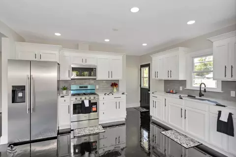 Kitchen - 509 W Williams St, Kankakee, IL 60901 photo 3 of 3
