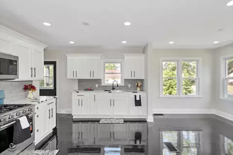Kitchen - 509 W Williams St, Kankakee, IL 60901 photo 1 of 3
