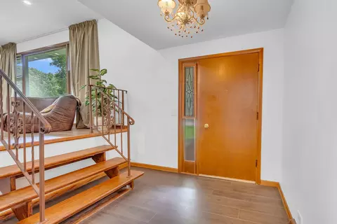 Entry Way - 1177 Meadow Ln, Elgin, IL 60123 photo 1 of 1