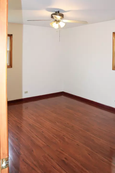 Bedroom - 409 E Cherry Hl, Addison, IL 60101 photo 4 of 6