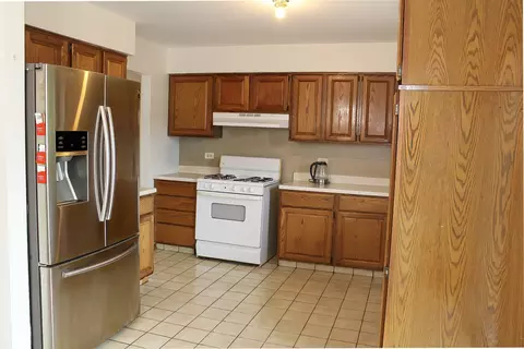 Kitchen - 409 E Cherry Hl, Addison, IL 60101 photo 1 of 3