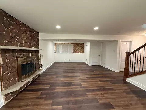Living - 1230 Durham Dr, Wheaton, IL 60189 photo 4 of 4