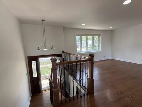 Living - 1230 Durham Dr, Wheaton, IL 60189 photo 2 of 4