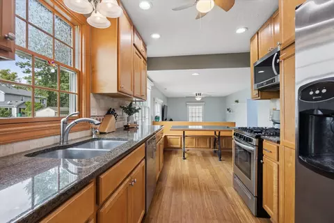 Kitchen - 2174 Stirrup Ln, Wheaton, IL 60189 photo 1 of 1