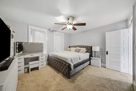 Bedroom - 483 Barrett St, Elgin, IL 60120 photo 1 of 3