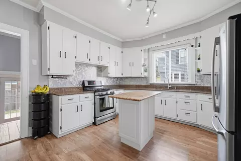 Kitchen - 483 Barrett St, Elgin, IL 60120 photo 2 of 2
