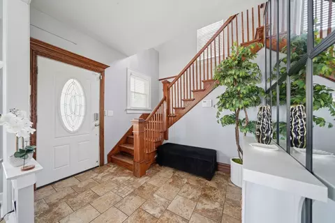Entry Way - 483 Barrett St, Elgin, IL 60120 photo 1 of 1