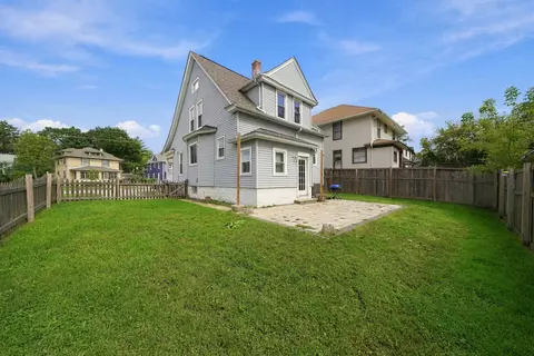 Exterior - 483 Barrett St, Elgin, IL 60120 photo 3 of 3