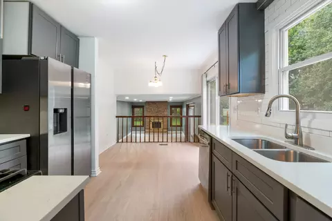 Kitchen - 1465 Jasper Dr, Wheaton, IL 60189 photo 1 of 4