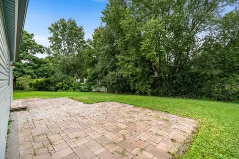Exterior - 1465 Jasper Dr, Wheaton, IL 60189 photo 5 of 5
