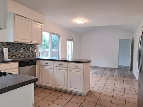 21426 W Georgetown Ct, Plainfield, IL 60544 photo 3