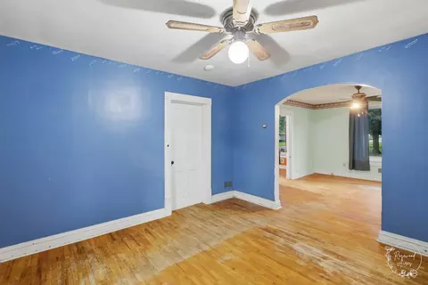 Living - 104 E Cleveland St, Cullom, IL 60929 photo 3 of 5