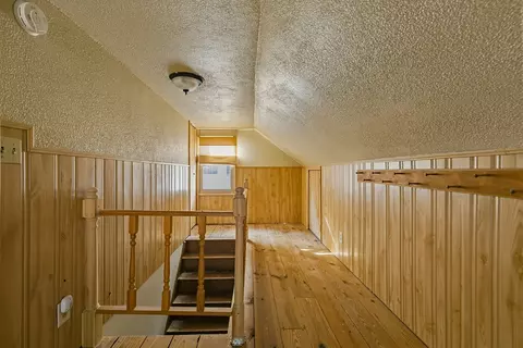 Entry Way - 1900 29th St, Moline, IL 61265 photo 2 of 2
