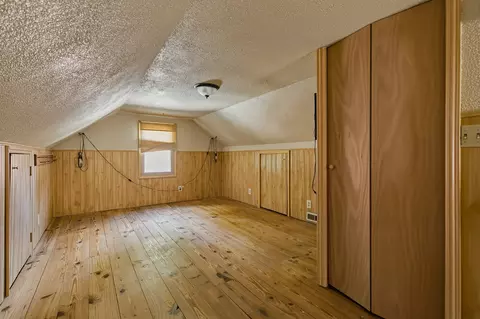 Bedroom - 1900 29th St, Moline, IL 61265 photo 1 of 6