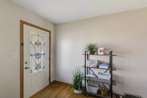 Entry Way - 1900 29th St, Moline, IL 61265 photo 1 of 2