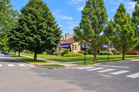 9357 S Bell Ave, Chicago, IL 60643 photo 3
