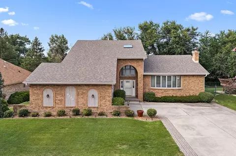 9736 W Pebble Dr, Palos Park, IL 60464