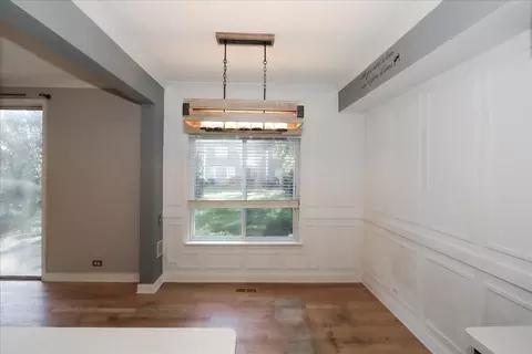 Dining - 1505 Spaulding Rd, Bartlett, IL 60103 photo 2 of 2