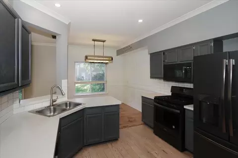 Kitchen - 1505 Spaulding Rd, Bartlett, IL 60103 photo 1 of 5