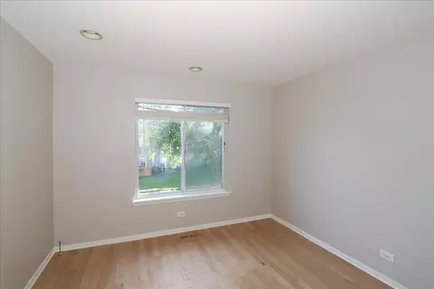 Bedroom - 1505 Spaulding Rd, Bartlett, IL 60103 photo 2 of 3