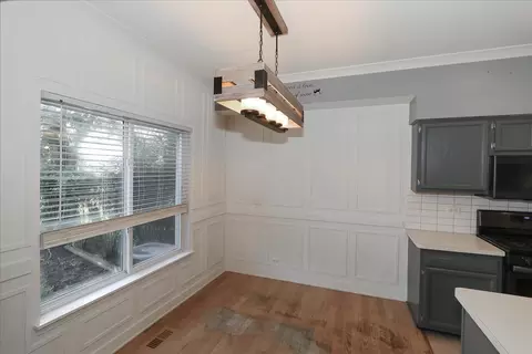 Dining - 1505 Spaulding Rd, Bartlett, IL 60103 photo 1 of 2