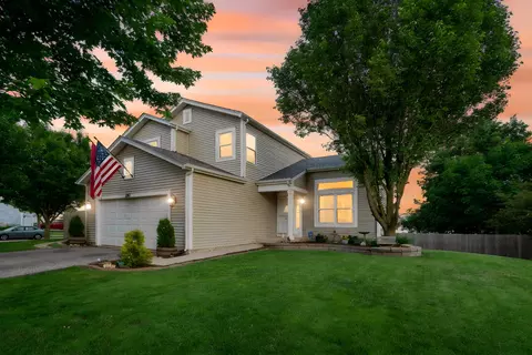 Exterior - 2067 Stephen St, Aurora, IL 60502 photo 6 of 6