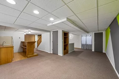 Living - 10166 Compton Dr, Huntley, IL 60142 photo 2 of 3