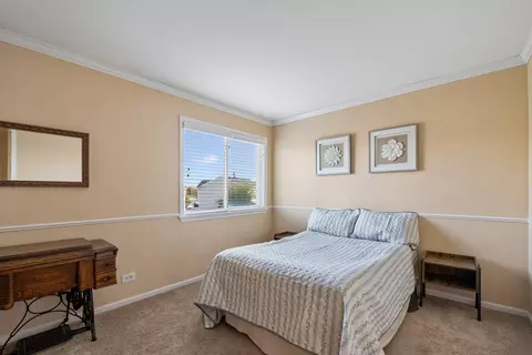 Bedroom - 10166 Compton Dr, Huntley, IL 60142 photo 3 of 4