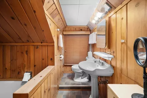 Bath - 2601 12th St, Moline, IL 61265 photo 3 of 3