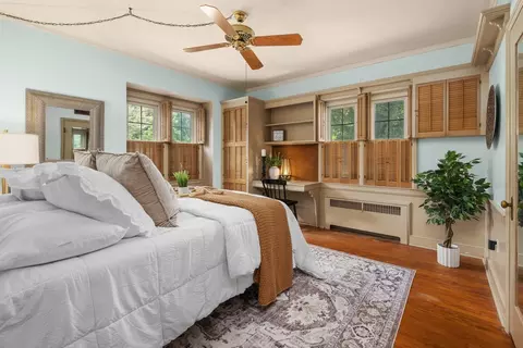 Bedroom - 2601 12th St, Moline, IL 61265 photo 1 of 9