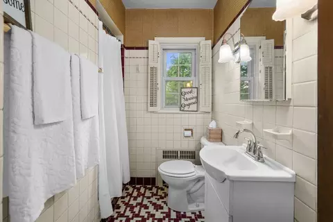 Bath - 2601 12th St, Moline, IL 61265 photo 1 of 3