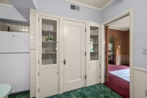 Entry Way - 2601 12th St, Moline, IL 61265 photo 2 of 2