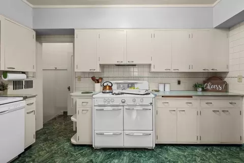 Kitchen - 2601 12th St, Moline, IL 61265 photo 3 of 5
